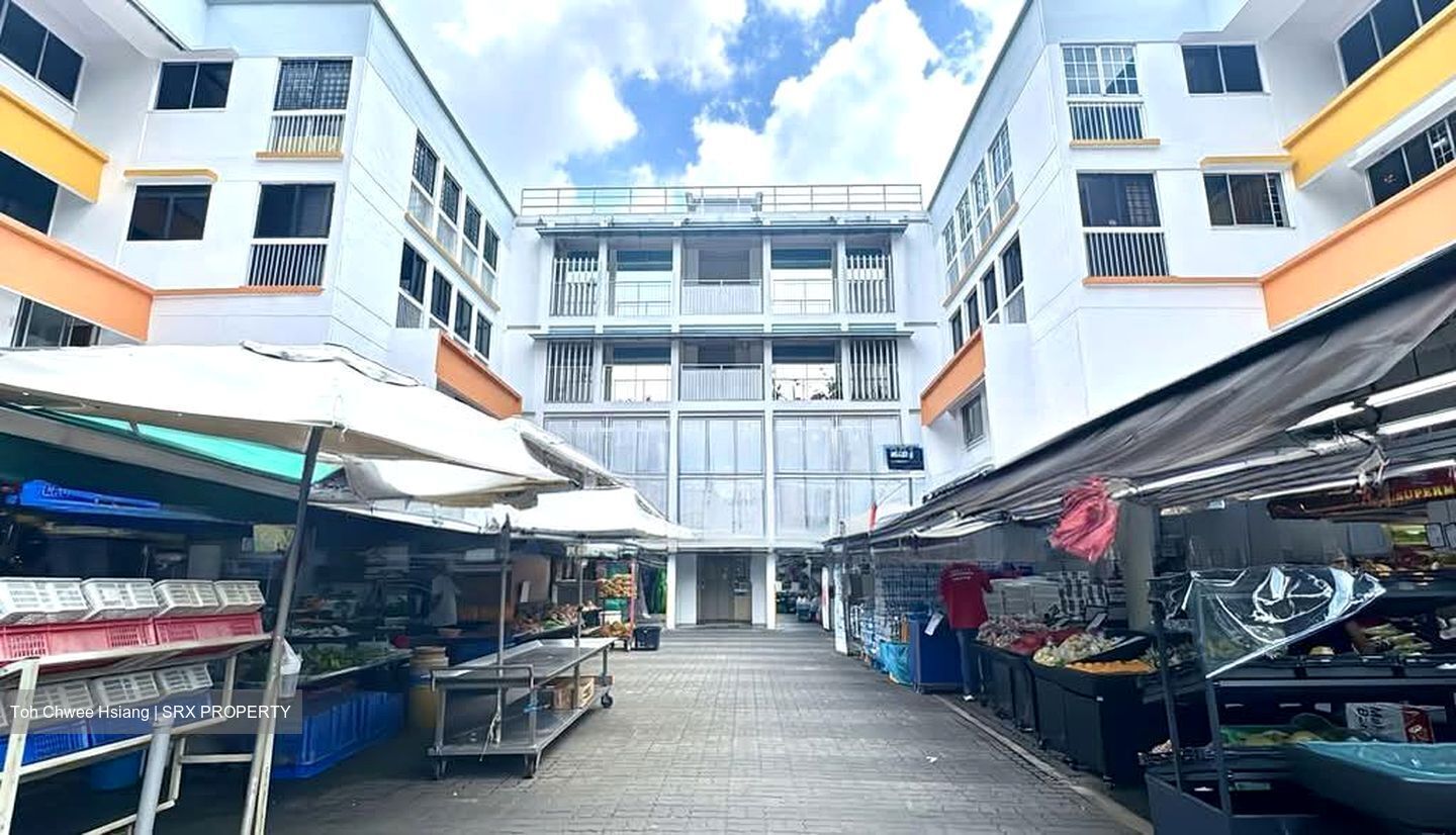 Yishun Street 22 (D27), Shop House #573467671